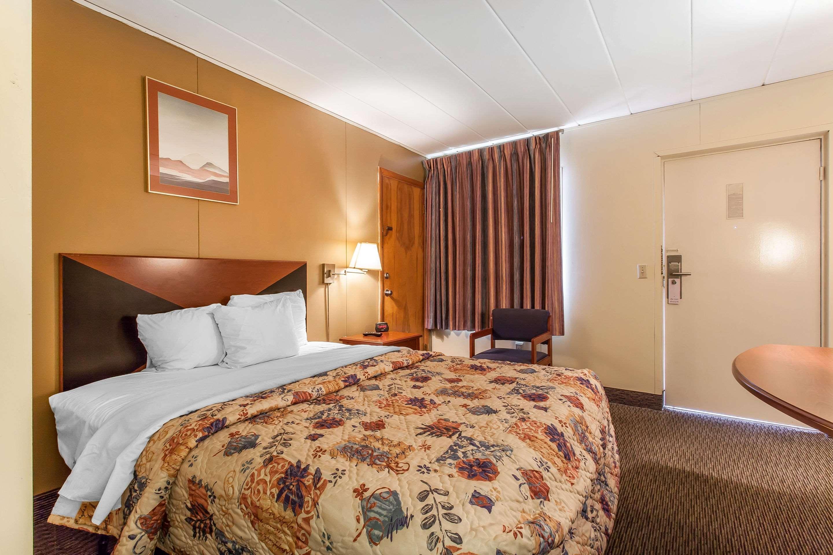 Rodeway Inn North Sandusky Exterior foto
