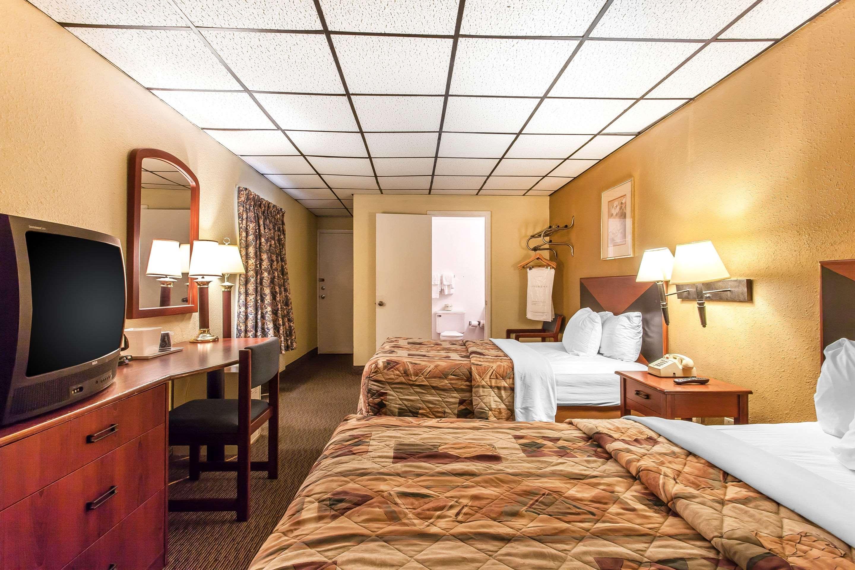 Rodeway Inn North Sandusky Exterior foto